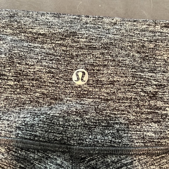 Lululemon Wunder Under High Rise 25” Leggings size 10 - Picture 4 of 6